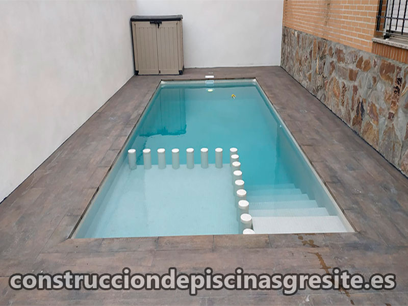 Construcción de piscinas de gresite en Collado del Mirón